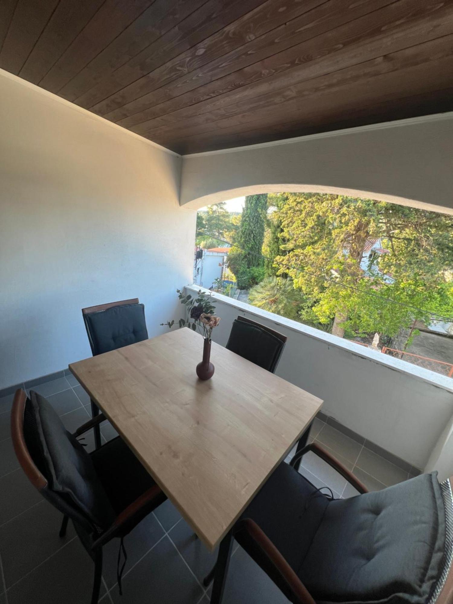 Apartment Bagaric Stari Grad  Exterior photo