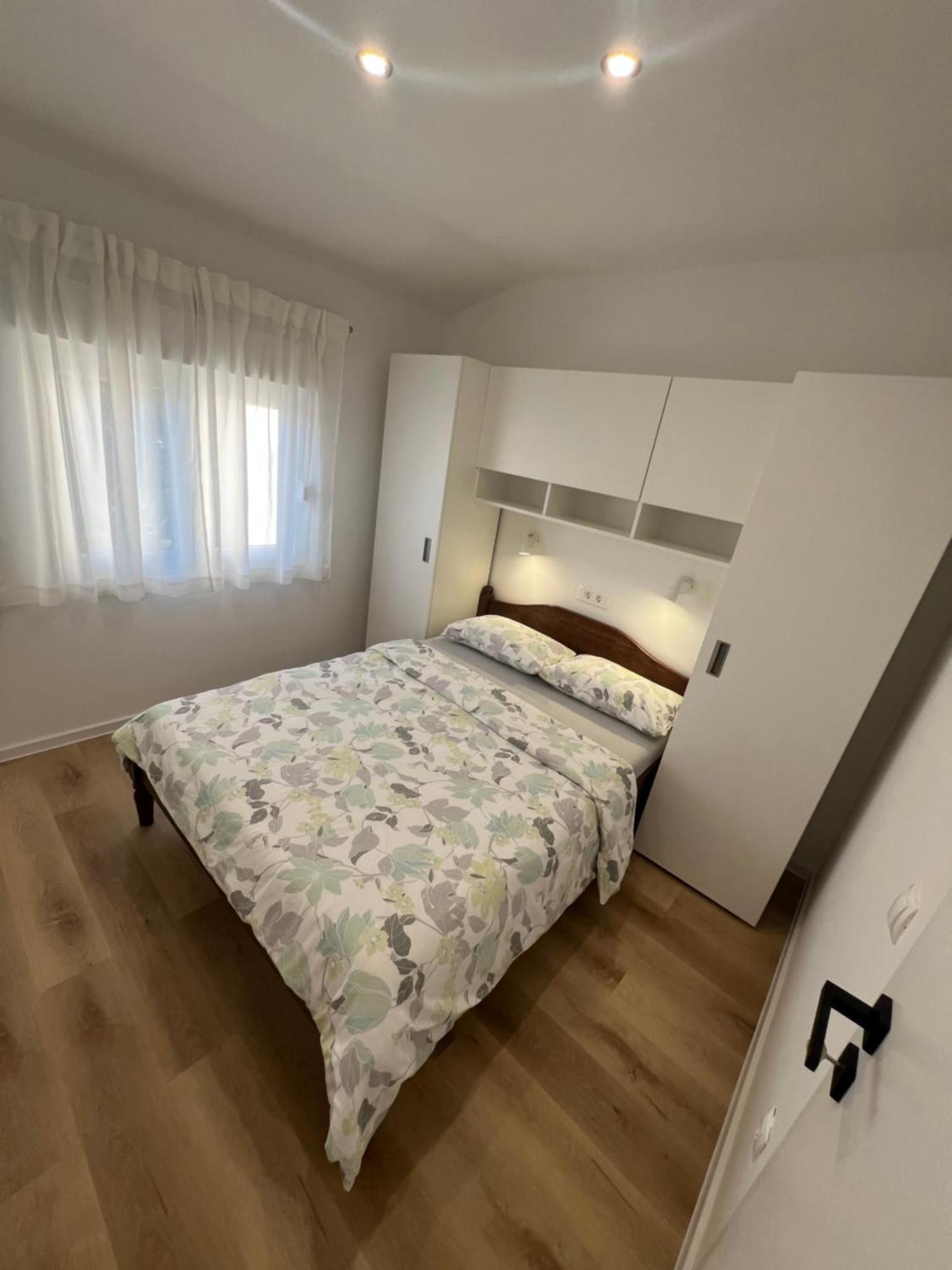 Apartment Bagaric Stari Grad  Exterior photo